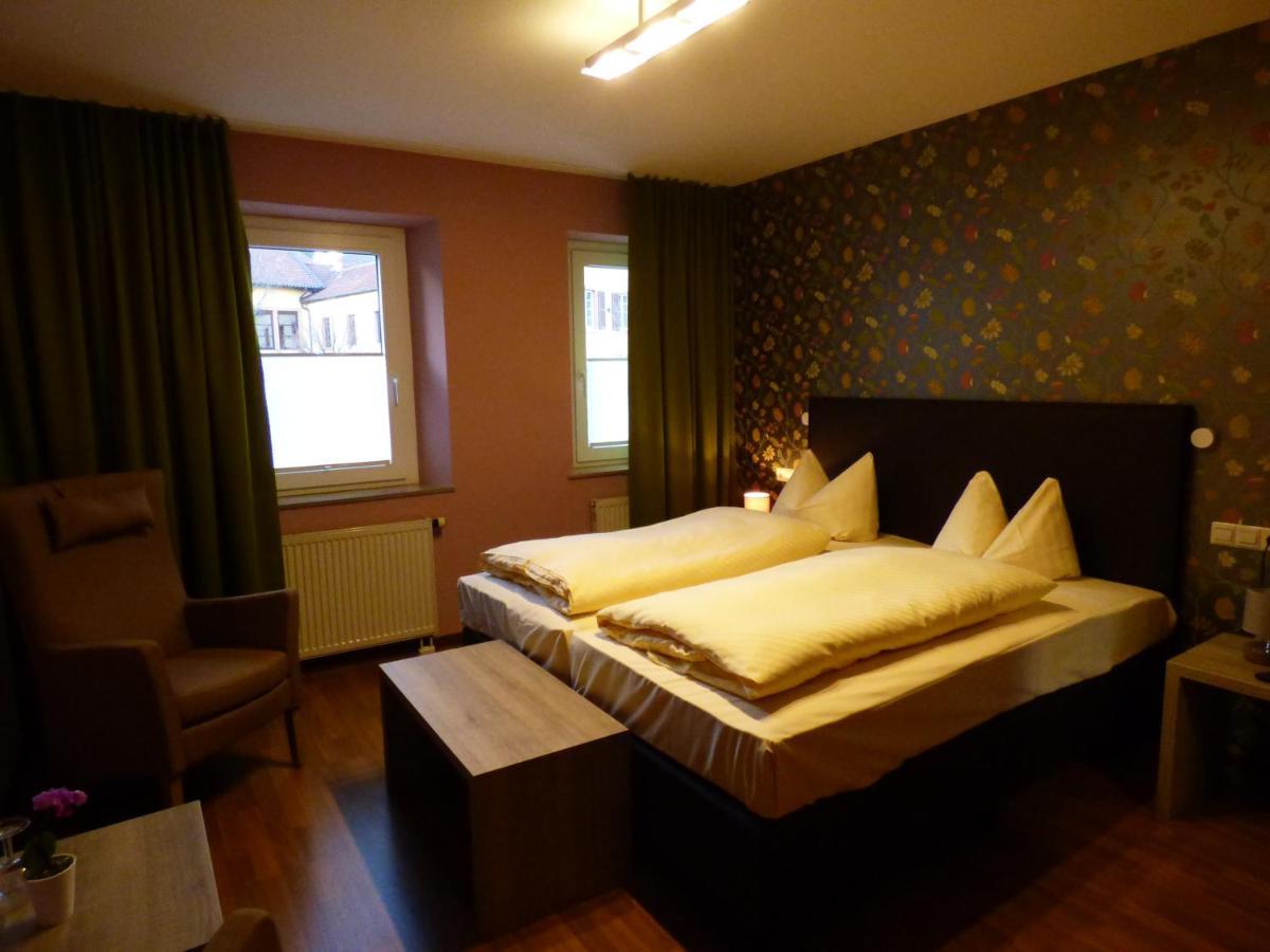 Zum Kronprinzen Hotel Garni Weyher Екстериор снимка