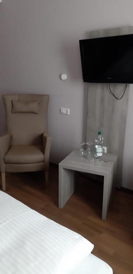Zum Kronprinzen Hotel Garni Weyher Екстериор снимка