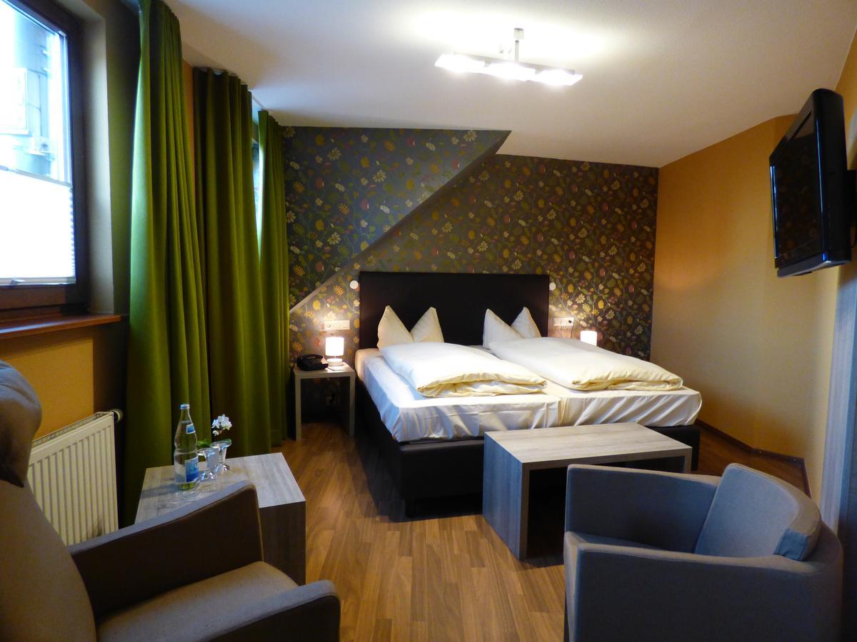 Zum Kronprinzen Hotel Garni Weyher Екстериор снимка